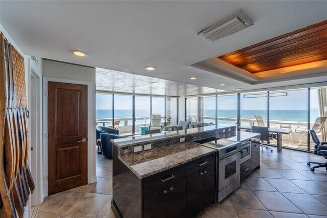 Building Photo - 5400 Ocean Blvd