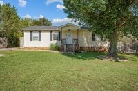 Building Photo - 103 Locust St