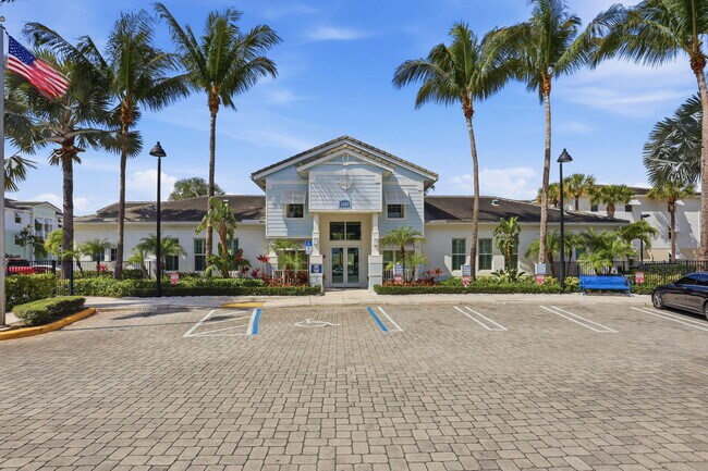 Building Photo - 3615 High Ridge Rd