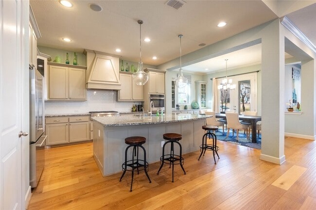 Building Photo - 1016 Peacock Blvd