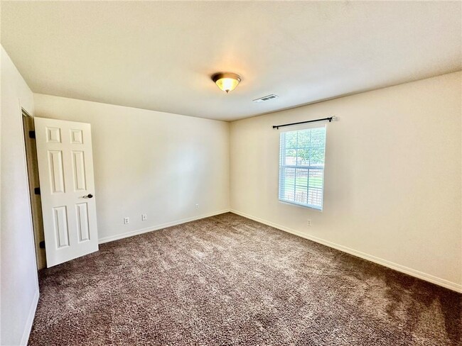 Building Photo - 5217 S 62nd St