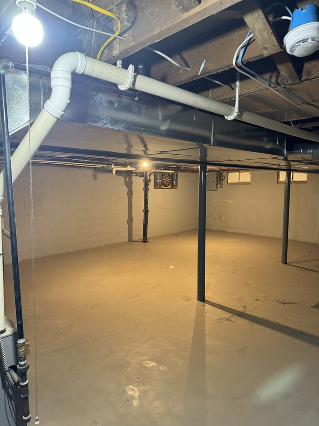 Building Photo - 500 Sunset Blvd