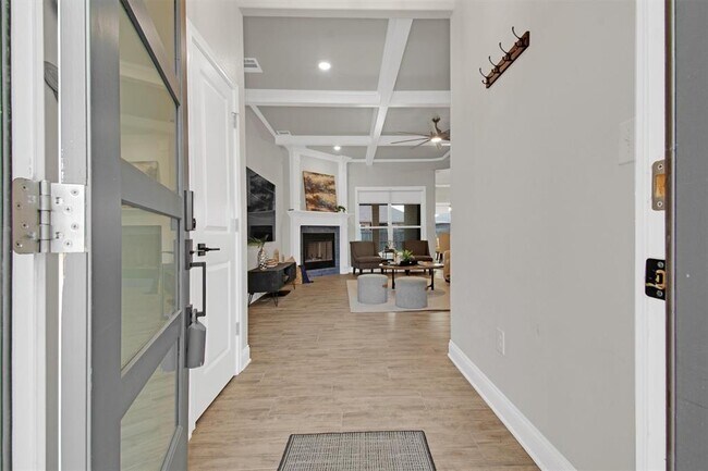 Building Photo - 5404 Black Horse