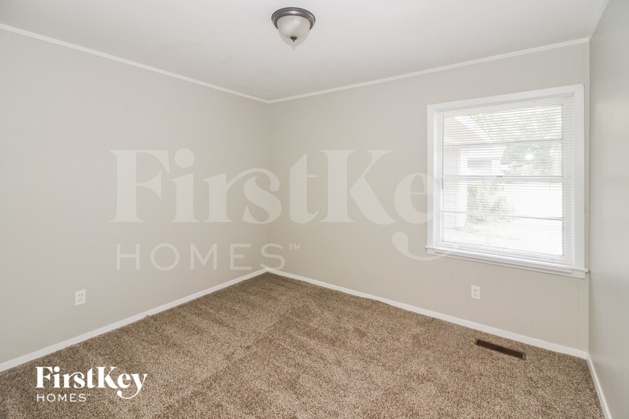 Building Photo - 4307 Kimball Ave