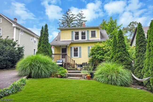 Building Photo - 509 Farview St