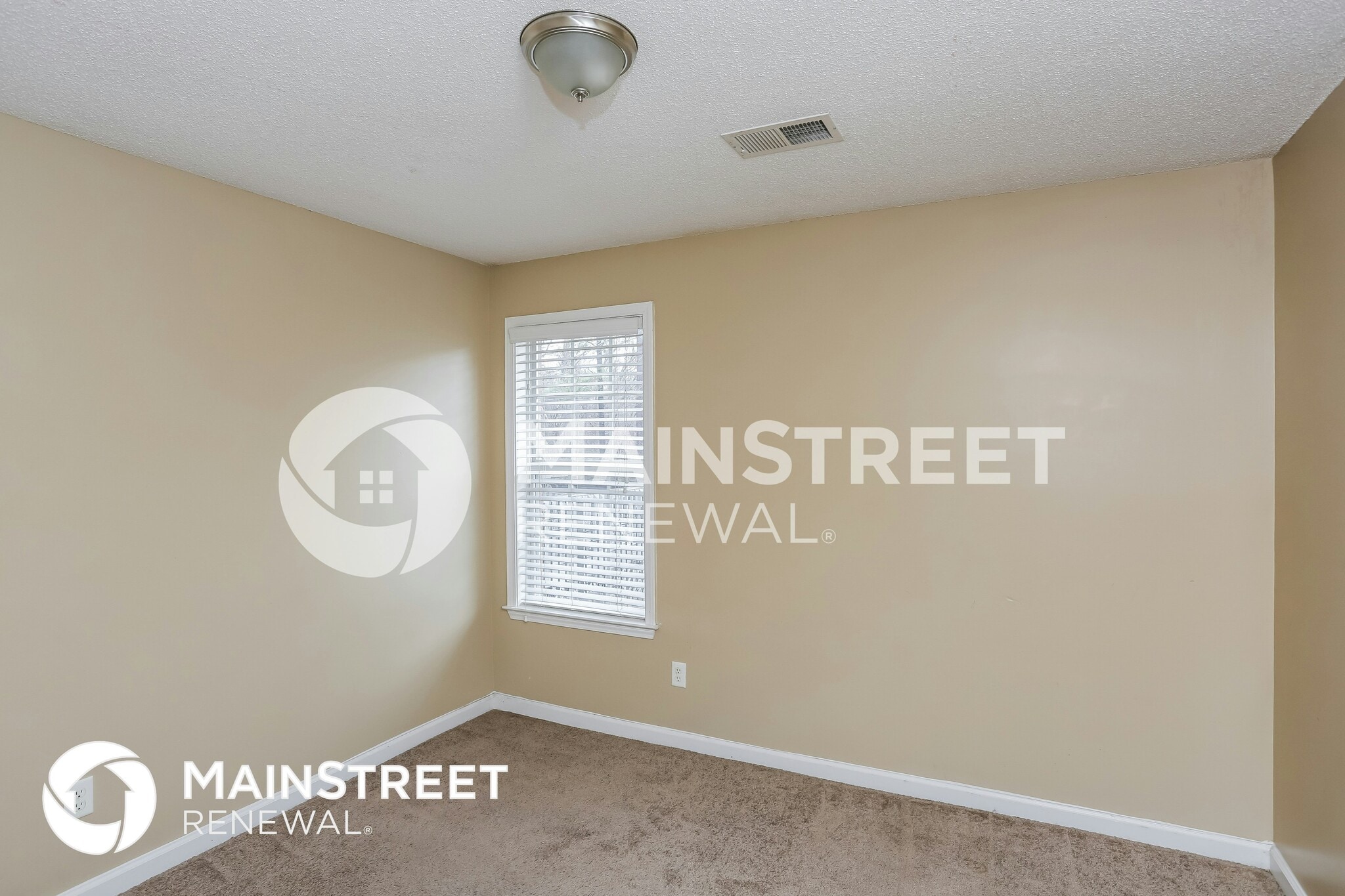 Building Photo - 924 Dalemore Ln