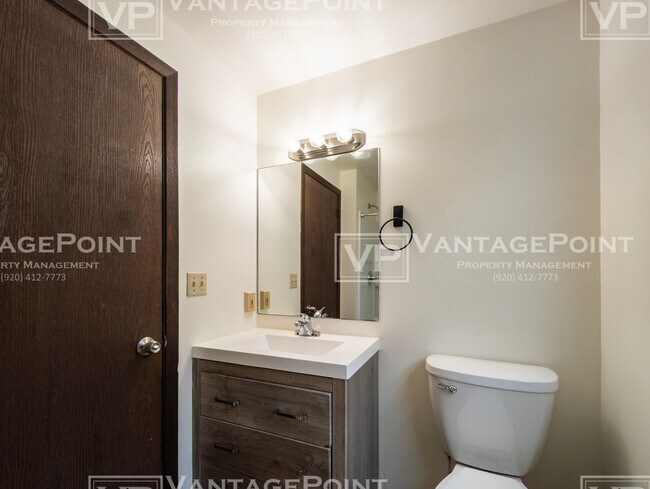 Building Photo - 2571 Trojan Dr