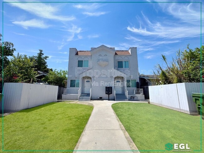 Building Photo - 4501 1/2 S Gramercy Pl