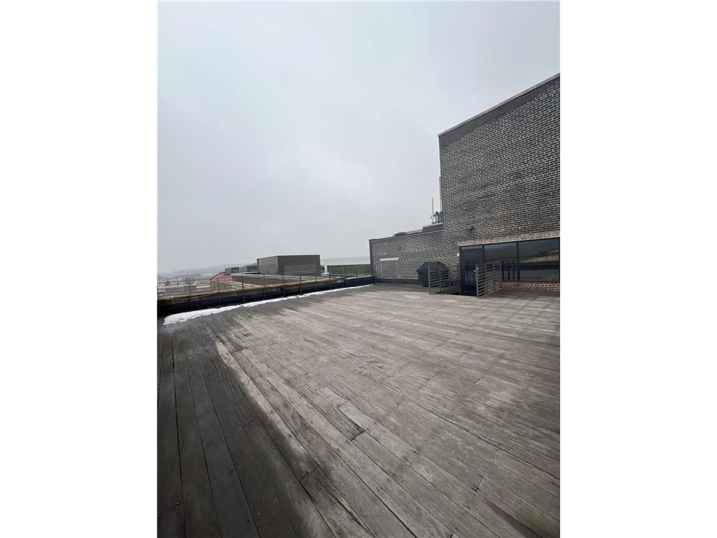 Building Photo - 214 4th St E