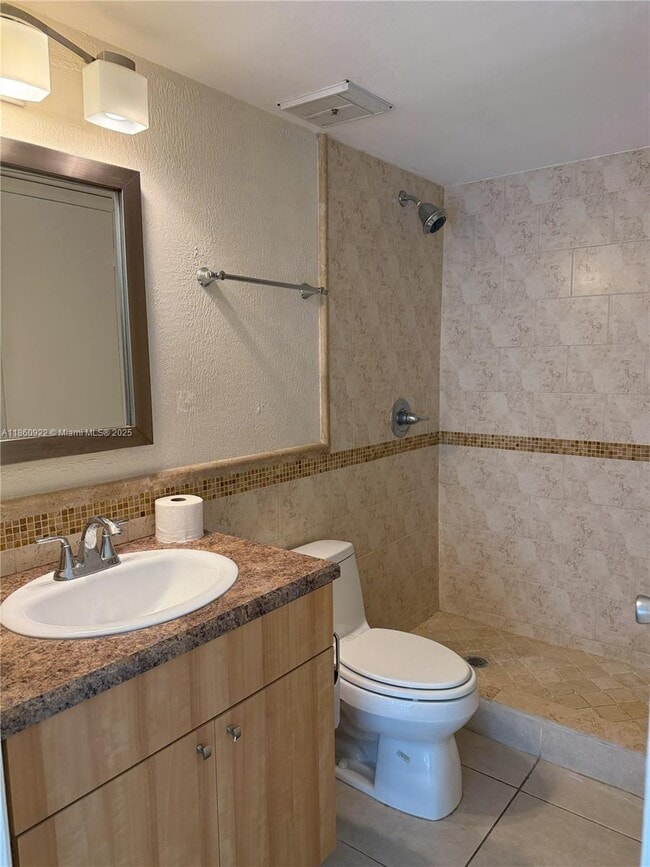 Building Photo - 675 NW 85th Ct