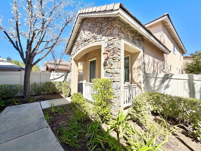 Building Photo - Modern Murrieta Living: Spacious 3-Bedroom Home in Griffith Place