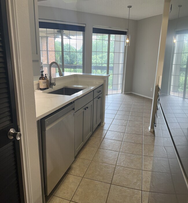 Building Photo - 1734 Ascension Point Dr