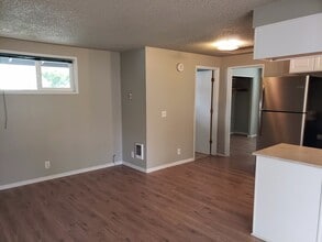 Building Photo - Baja01