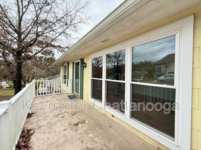 Building Photo - 1010 Summer St