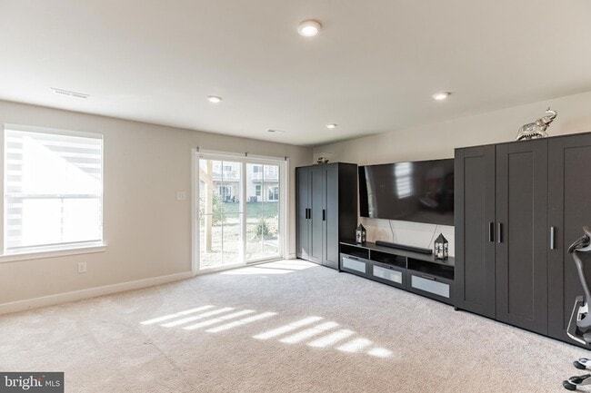 Building Photo - 2301 Lamington Ct