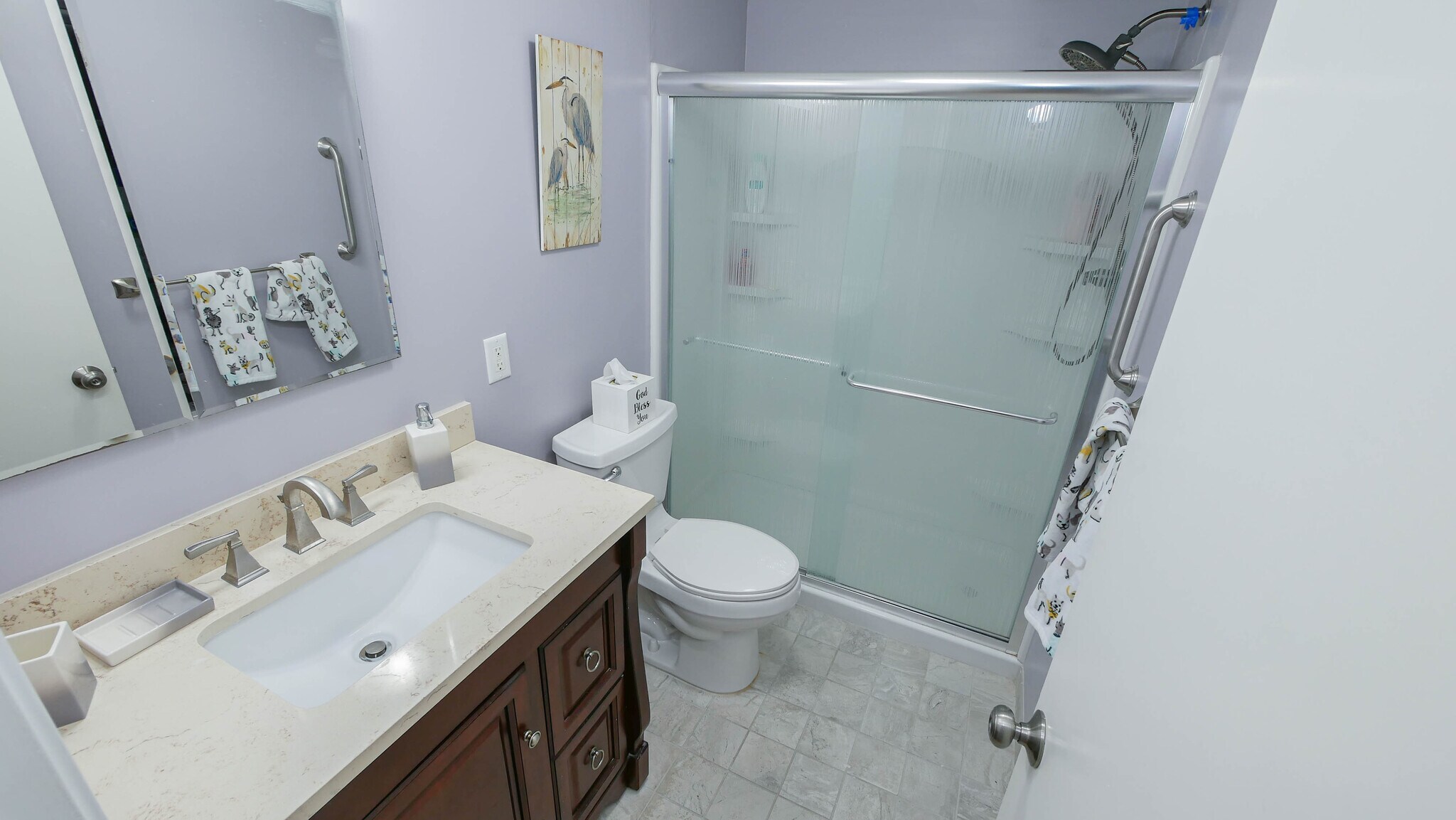 Building Photo - 6903 Ventnor Ave