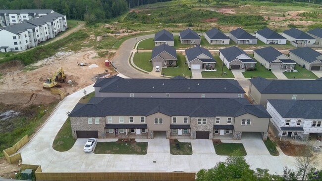 Building Photo - 312 Beau Claire Cir
