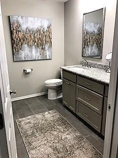 Building Photo - 425 Sunnybrook Ct