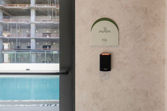 Building Photo - 11 NE 6th St