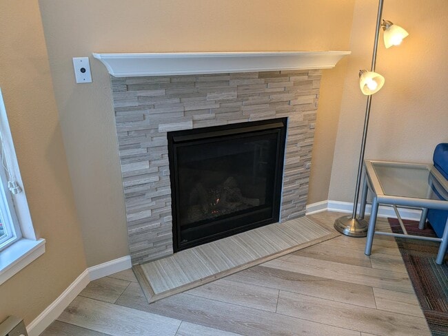 Building Photo - 9416 1st Ave NE