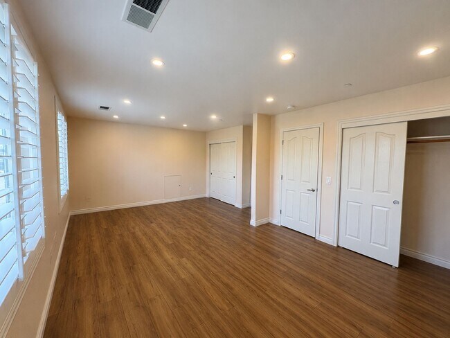 Building Photo - Coming Soon!