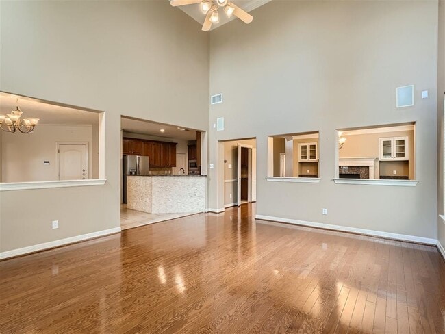 Building Photo - 2331 Vinemead Ct