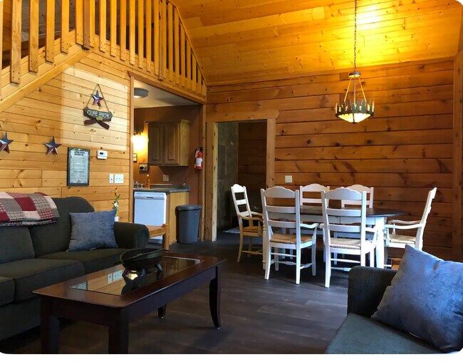 Building Photo - 332 Hilltop Ct