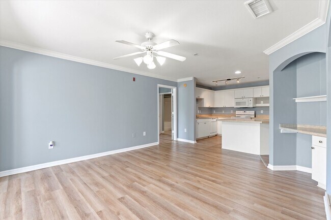 Building Photo - 3591 Kernan Blvd S