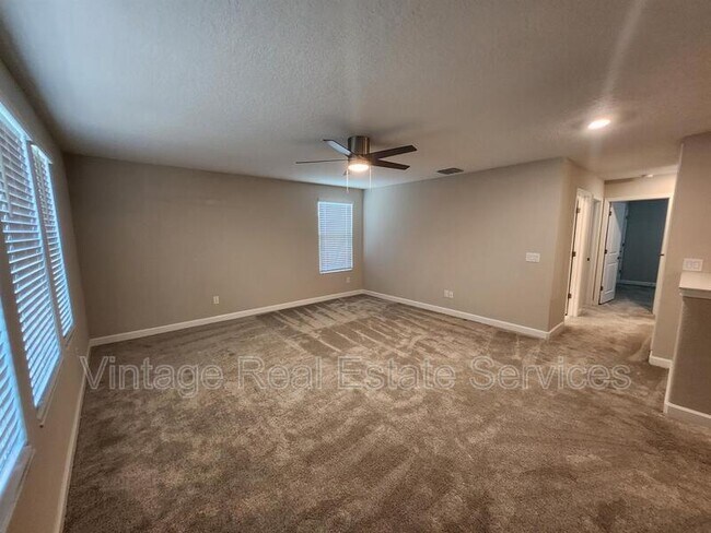 Building Photo - 25188 Lambrusco Loop