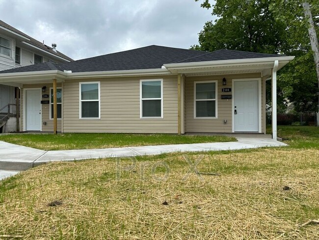 Building Photo - 206 N Wall Ave