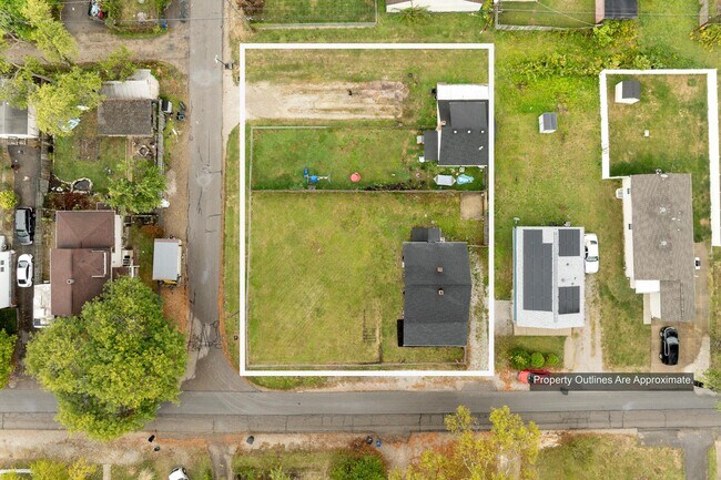 Building Photo - 2220 Sale Rd