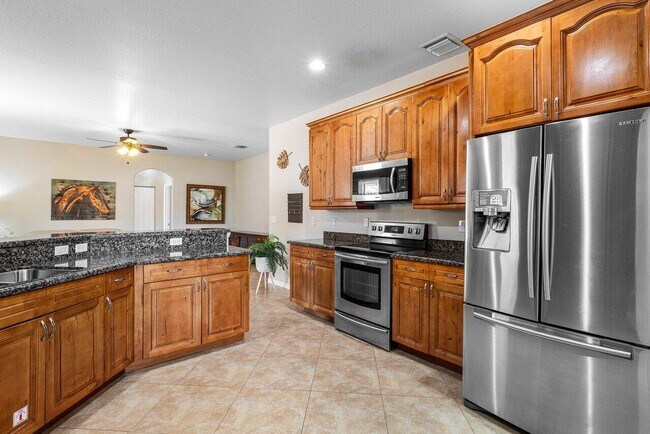Building Photo - 2999 Dovedale Ct