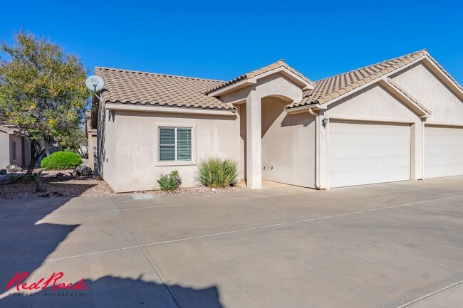 Building Photo - 484 N 2480 W