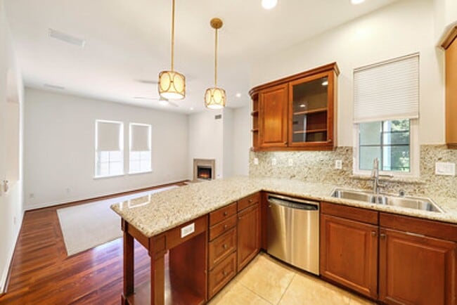 Building Photo - Three bedroom located in Newport Coast com...