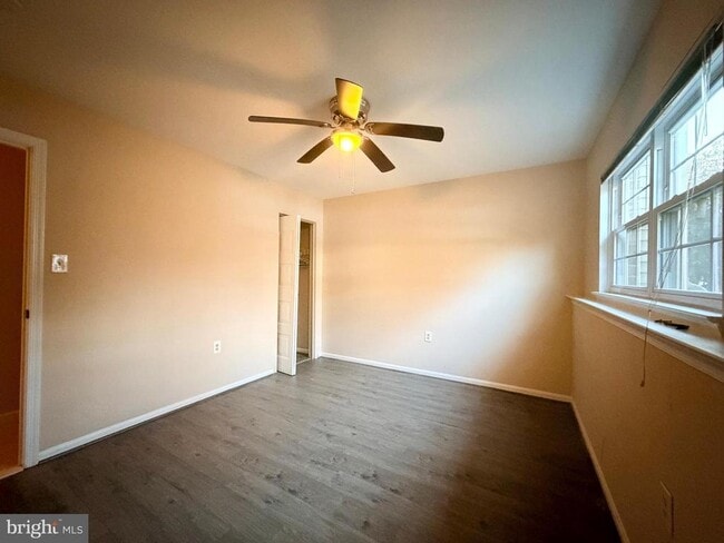 Building Photo - 203 Autumn Flower Ln