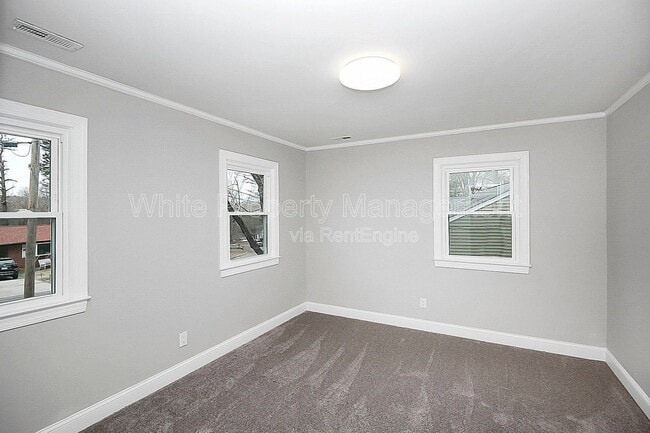 Building Photo - 604 Westwood Cir