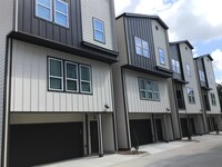 Building Photo - 2109 Marnel Rd