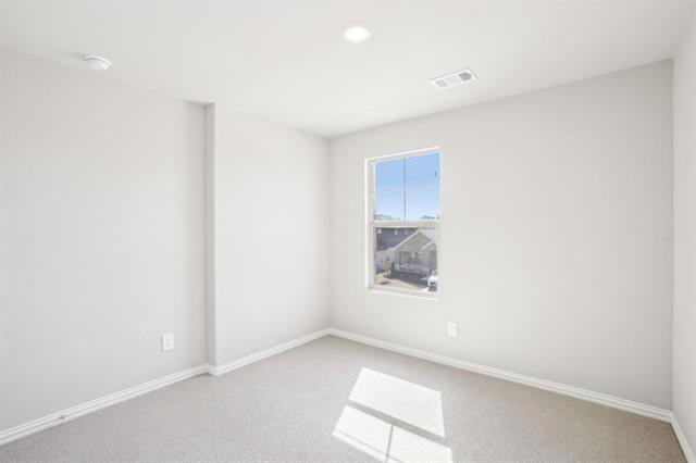 Building Photo - 2211 Gustavus Dr