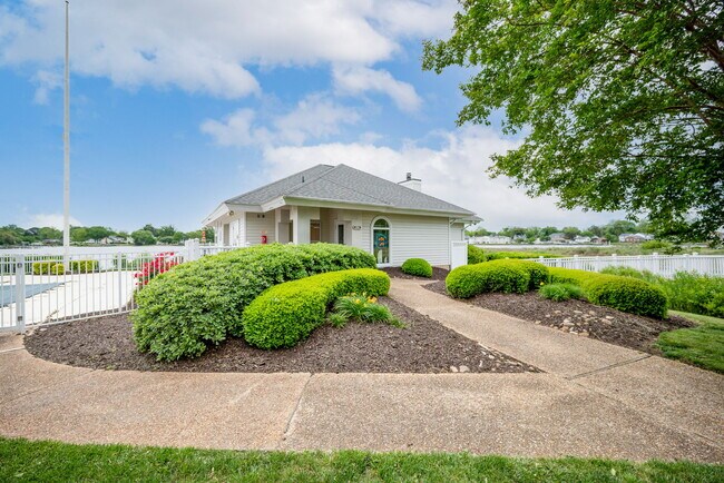 Building Photo - 205 Dockside Dr