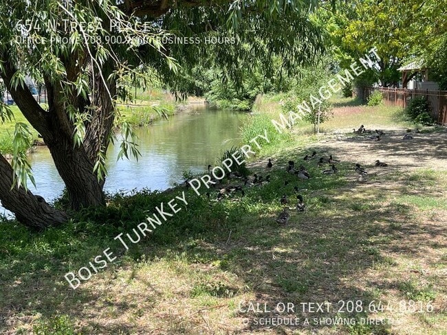 Building Photo - 654 N Tresa Pl