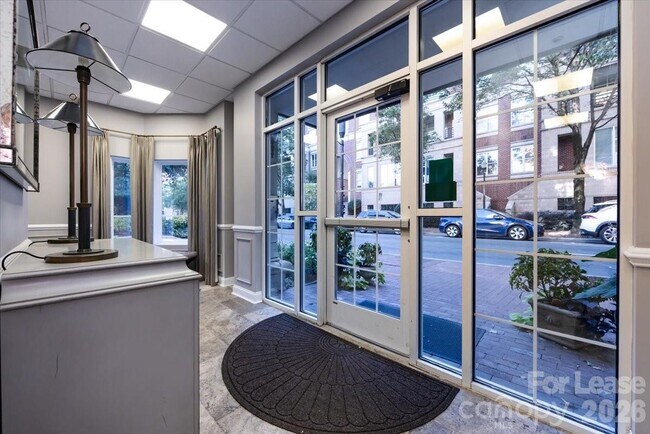 Building Photo - 401 N Church St