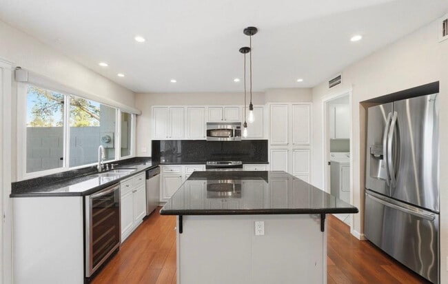 Building Photo - 4026 N Granite Reef Rd