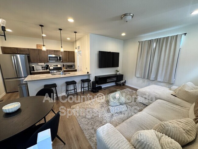 Building Photo - 7421 Marbled Wood Pt