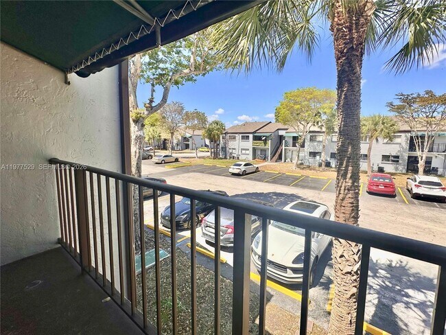 Building Photo - 7423 SW 152nd Ave