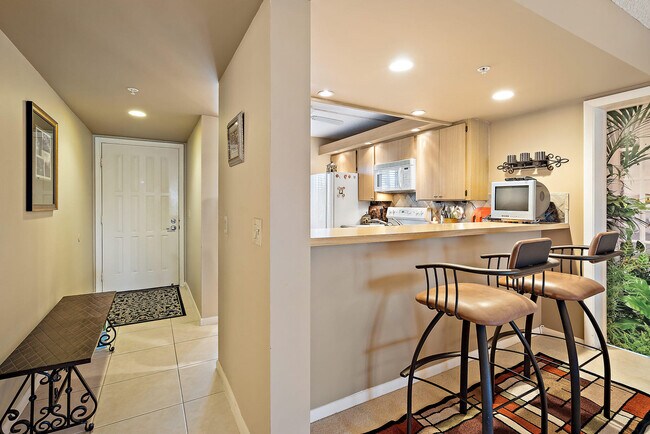 Building Photo - 701 Seafarer Cir