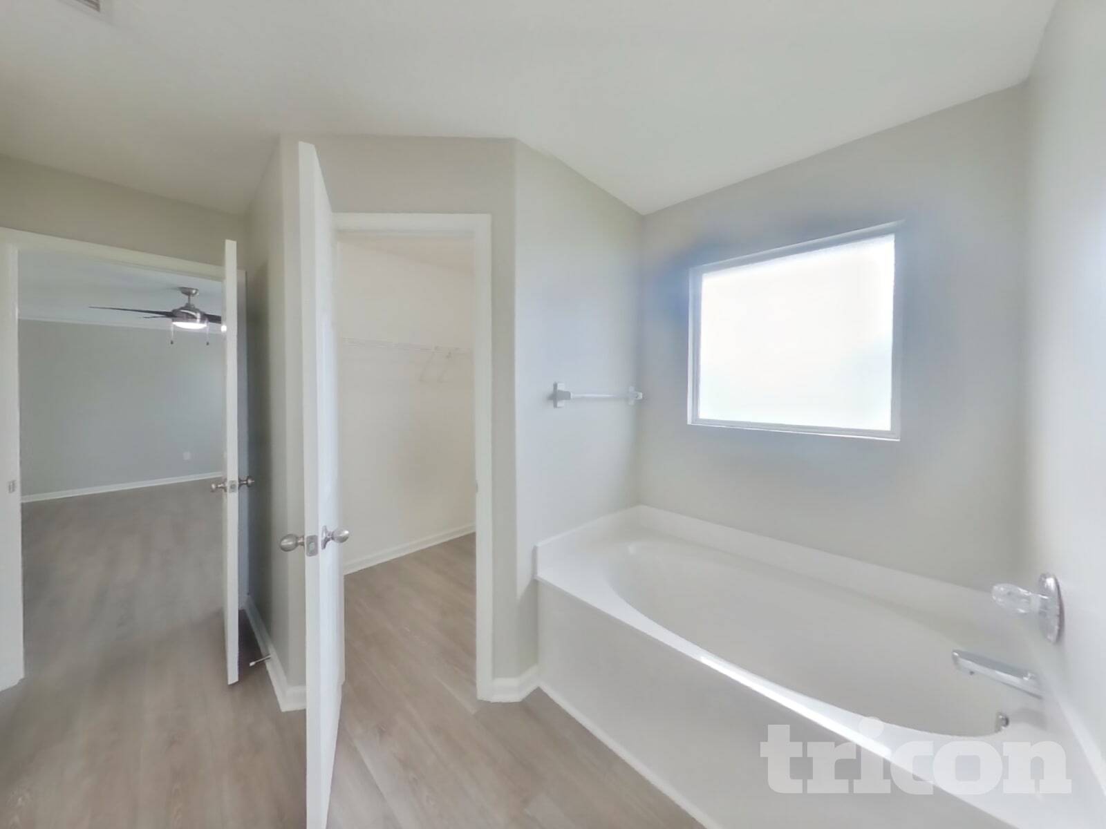 Building Photo - 3208 Ginny Lake Dr