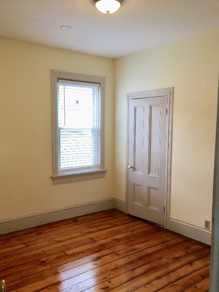 Building Photo - 45 East St