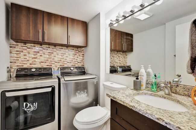 Building Photo - 5907 59th Way