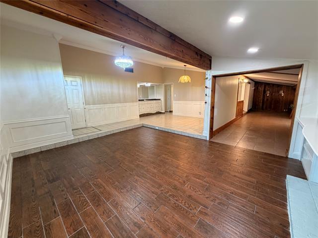 Building Photo - 3709 Pinewood St