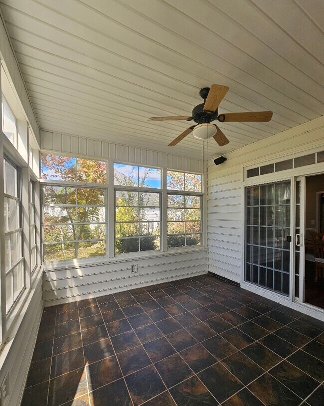 Building Photo - Waterford Plantation Home in Carolina Forest